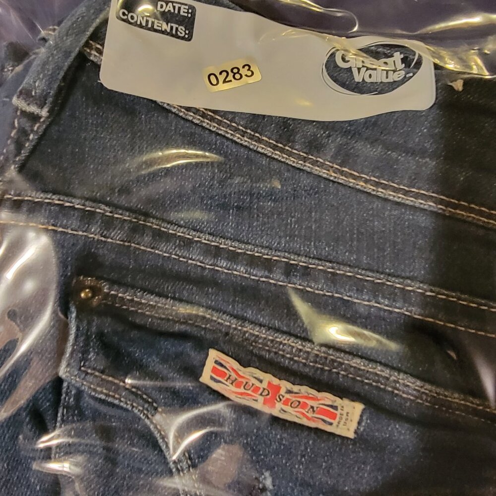 Classic Women's Dark Blue Jeans - Picture 9 of 9